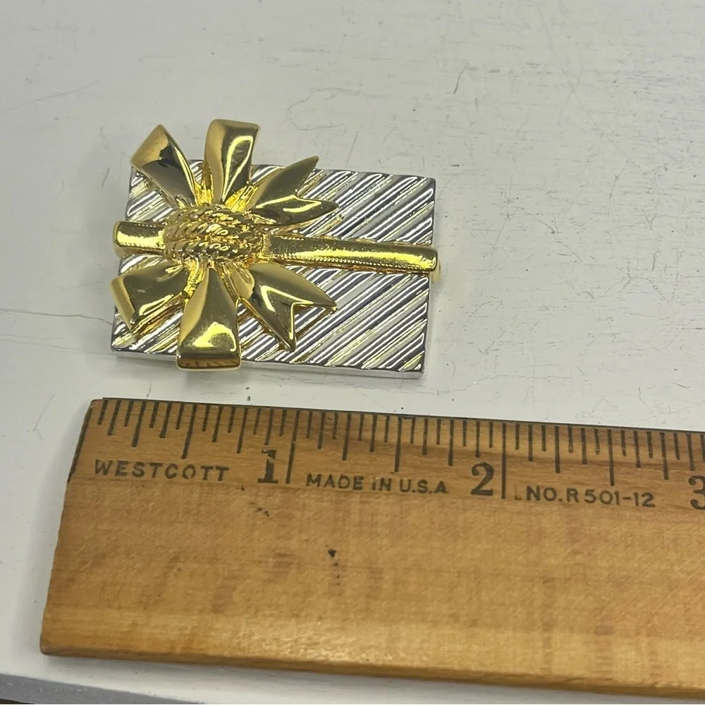 Gold Silver Christmas Holiday Present Brooch
